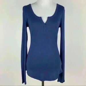 Express top size SP blue long sleeve split henley